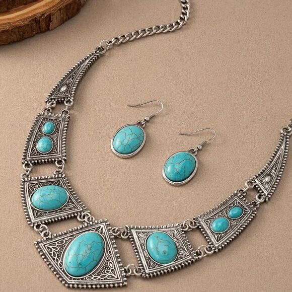 Western Boho Turquoise Silver Necklace and Earring Set - Picture 5 of 5